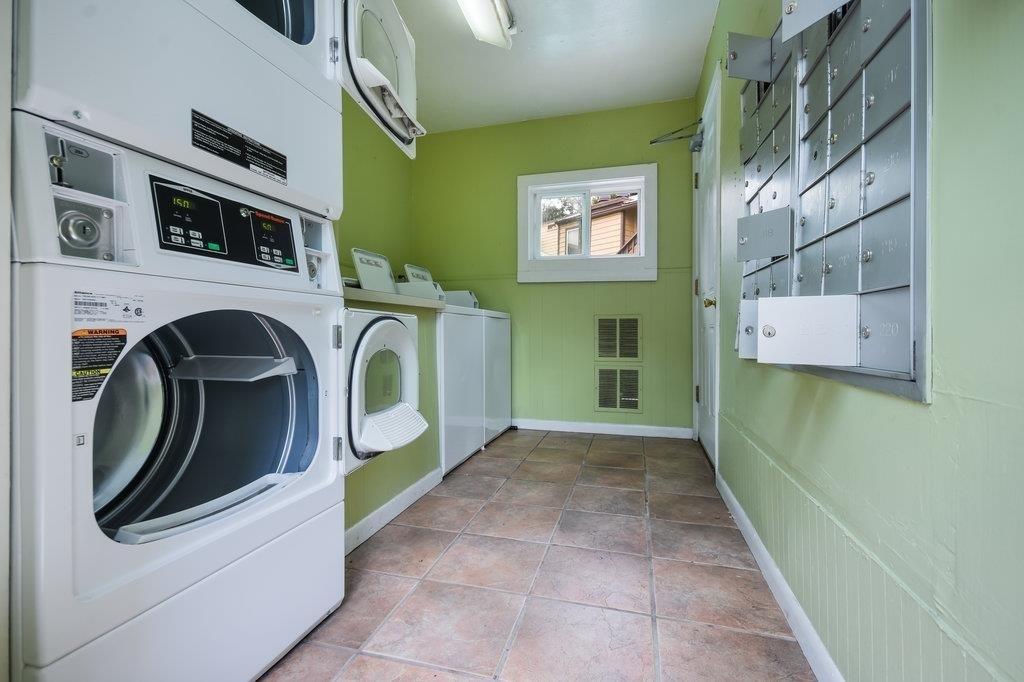 1000 W 26th St - Photo 21