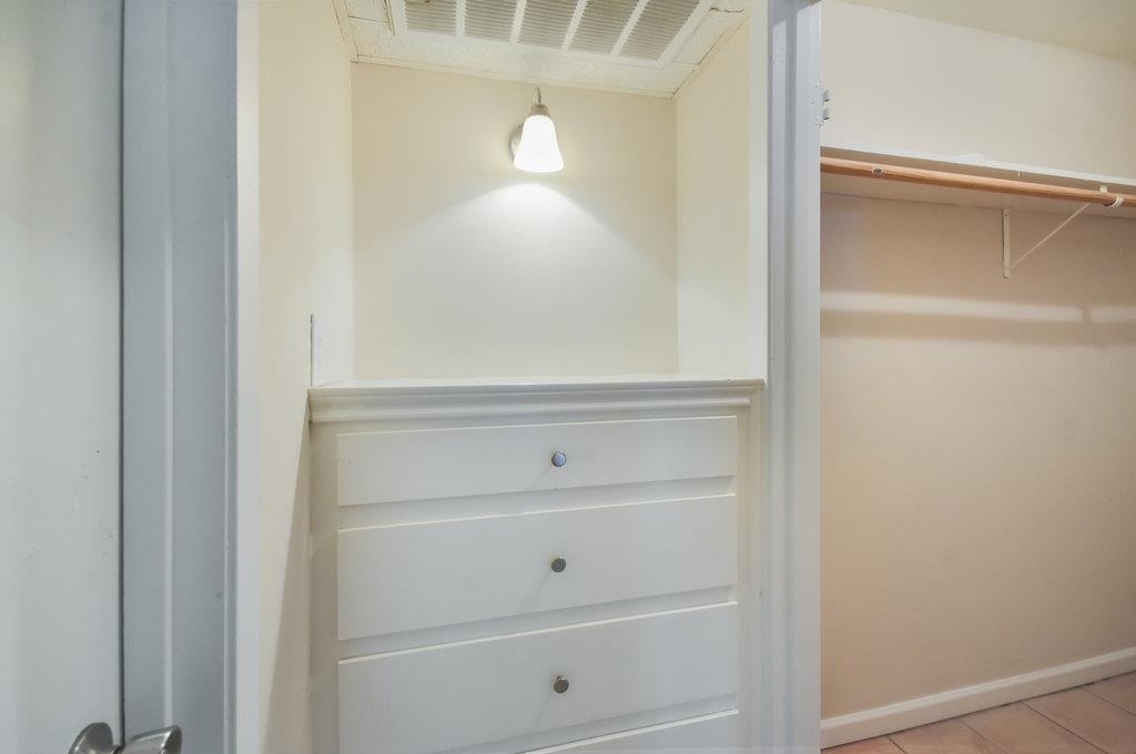 1000 W 26th St - Photo 14