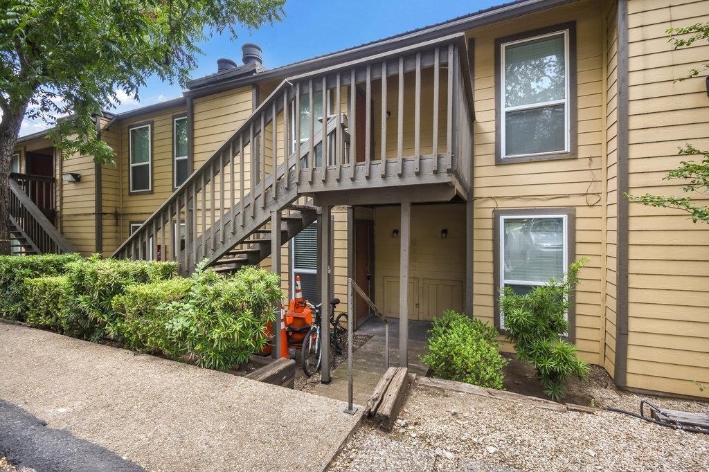 1000 W 26th St - Photo 5