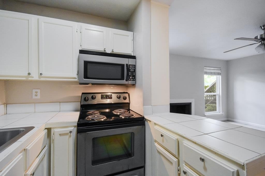 1000 W 26th St - Photo 12