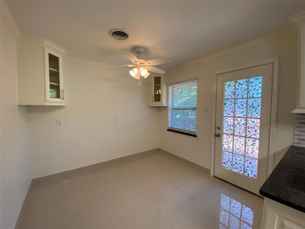 4318 Breakwood Dr - Photo 0