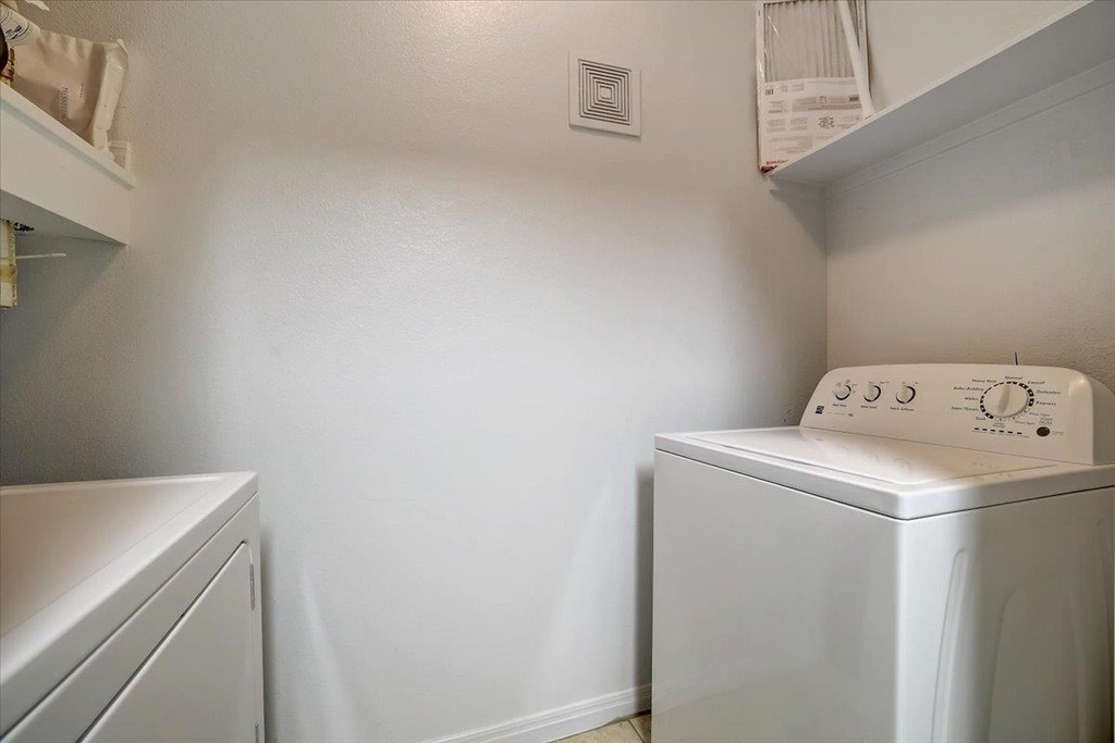 2515 Pearl - Photo 6