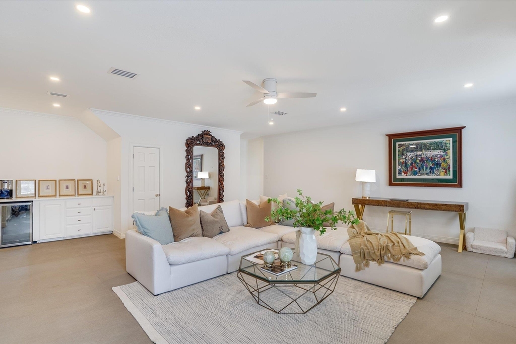 3705 Gilbert St - Photo 17