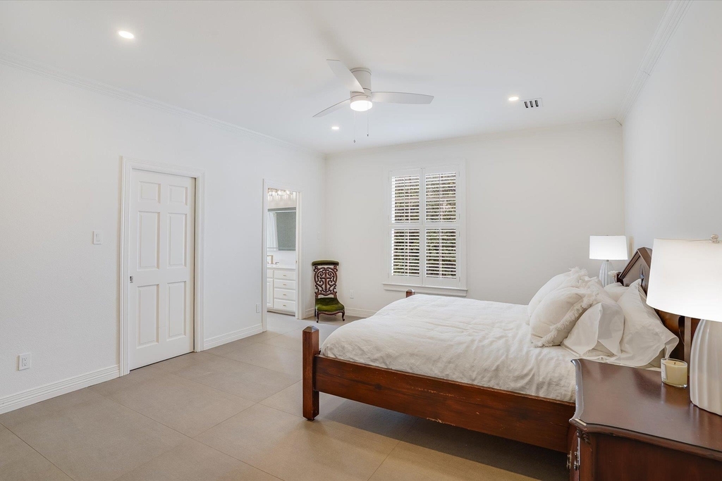 3705 Gilbert St - Photo 18