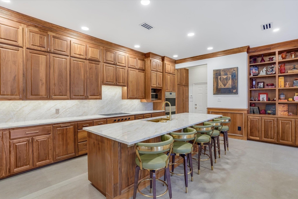 3705 Gilbert St - Photo 11