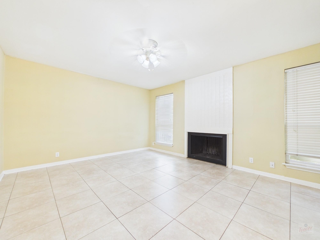 1000 W 26th St - Photo 11