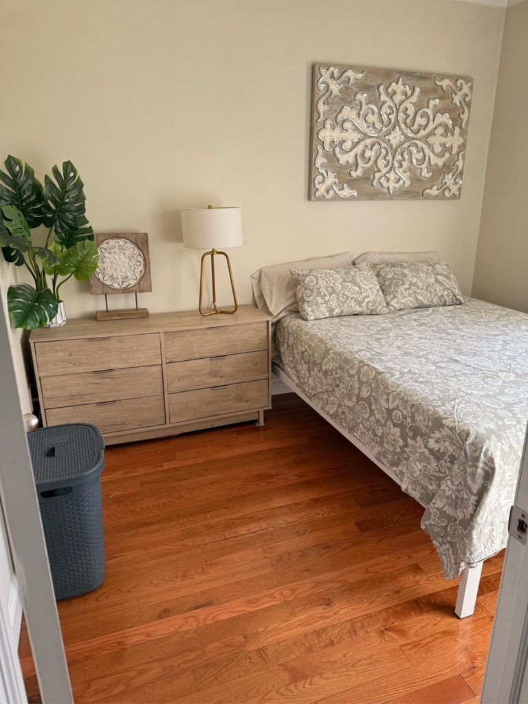 21-16 35th Street - Photo 2