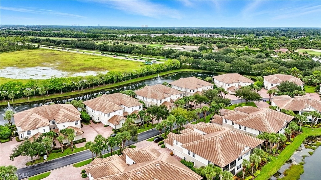 10080 Valiant Court - Photo 37