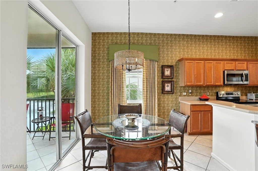 10080 Valiant Court - Photo 11