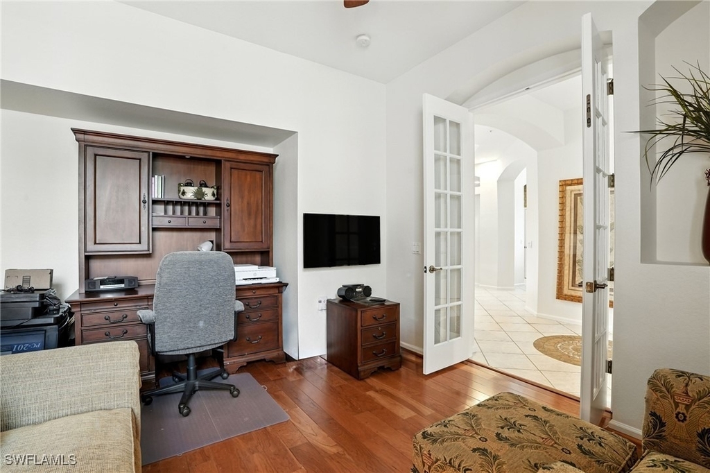 10080 Valiant Court - Photo 19