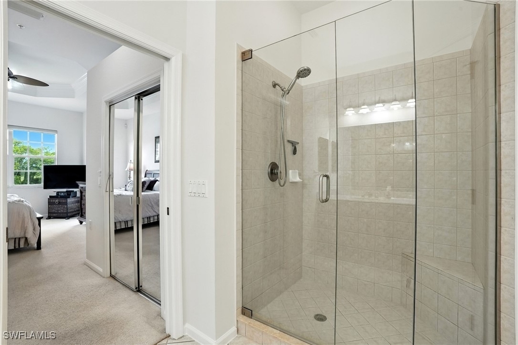 10080 Valiant Court - Photo 14