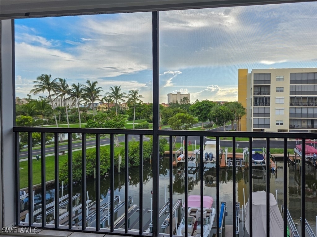 4371 Bay Beach Lane - Photo 4