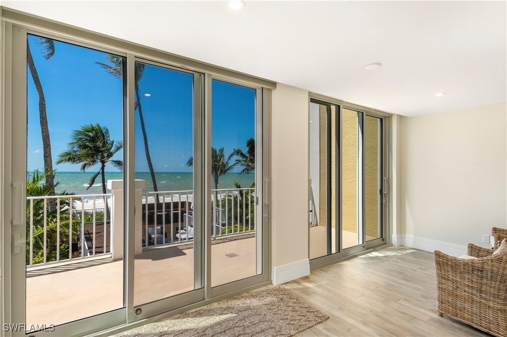 3377 Gulf Shore Boulevard N - Photo 9