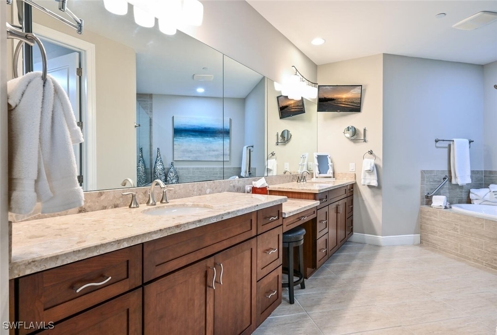 2764 Tiburon Boulevard E - Photo 28