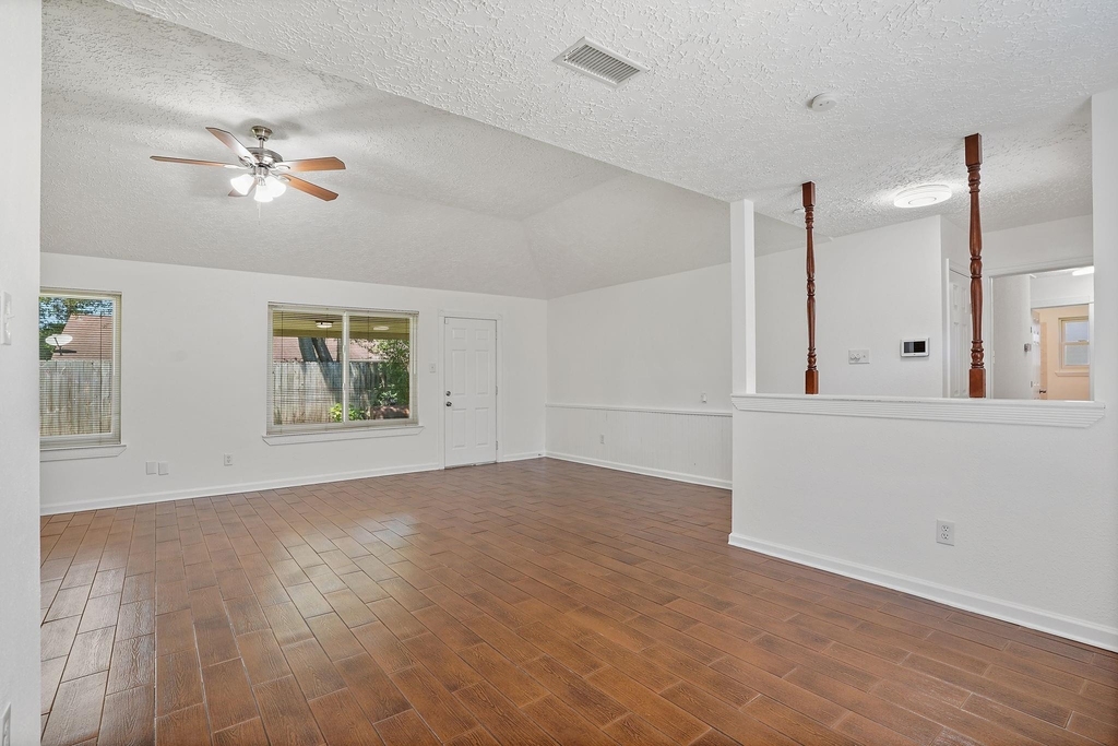 9731 Shell Rock Road - Photo 5