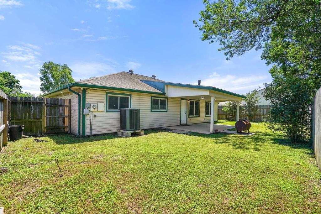 9731 Shell Rock Road - Photo 18
