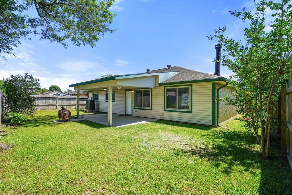 9731 Shell Rock Road - Photo 19