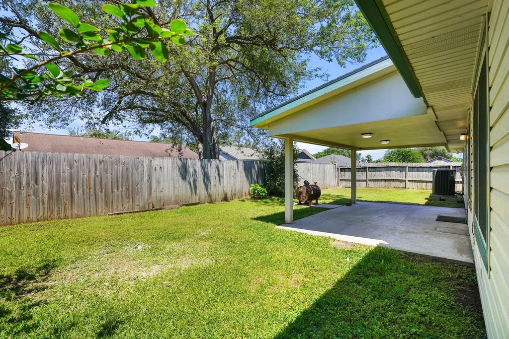 9731 Shell Rock Road - Photo 20