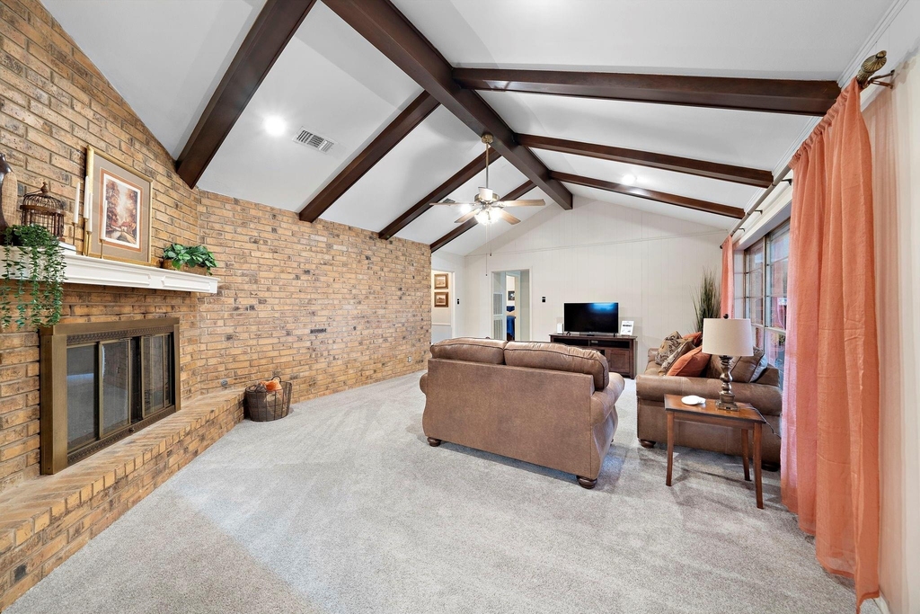 4912 Goose Creek Drive - Photo 2