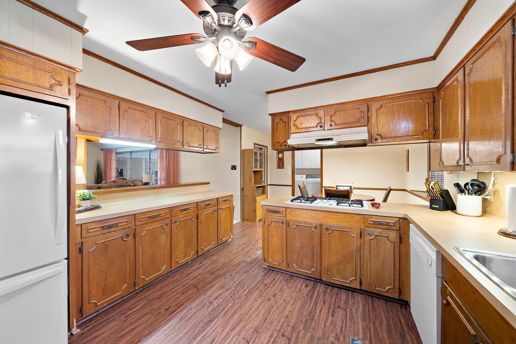 4912 Goose Creek Drive - Photo 8
