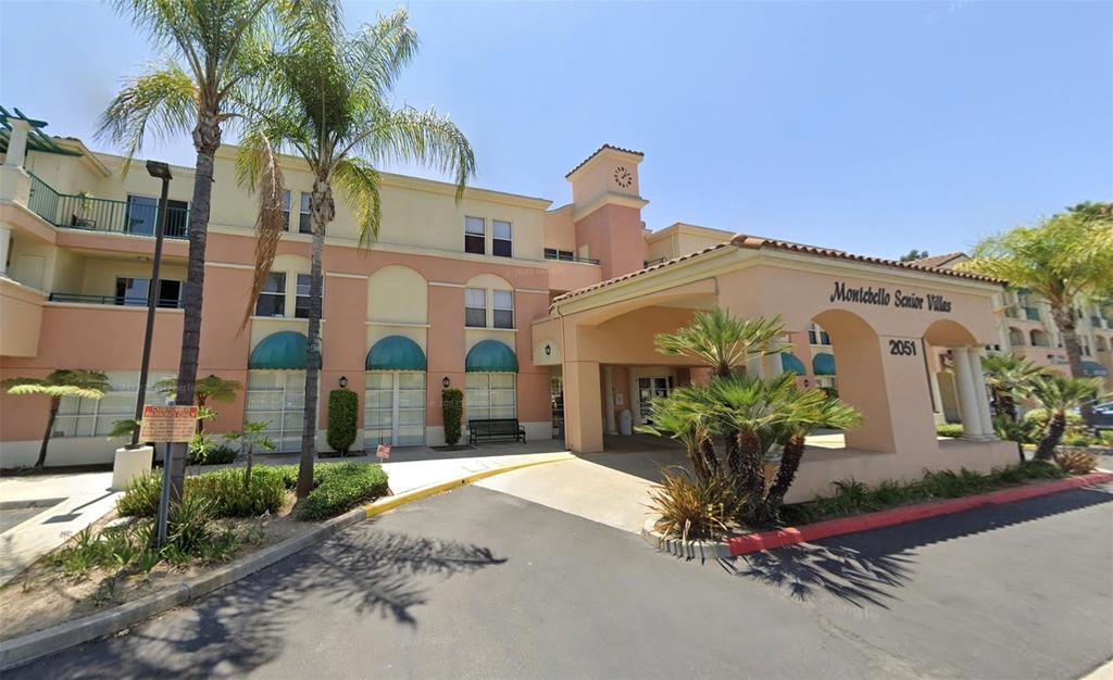 2051 W Whittier Blvd - Photo 2