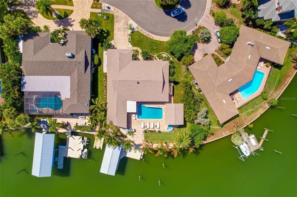 807 Snug Island - Photo 2