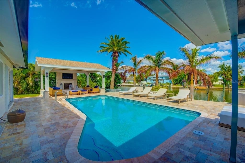807 Snug Island - Photo 32