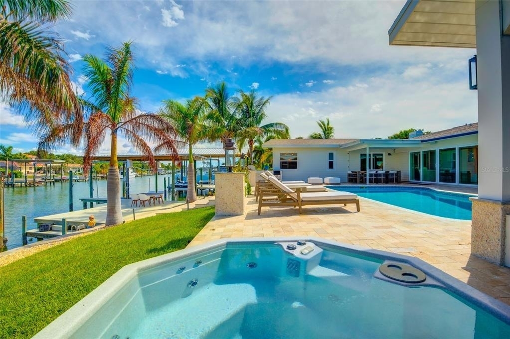 807 Snug Island - Photo 27