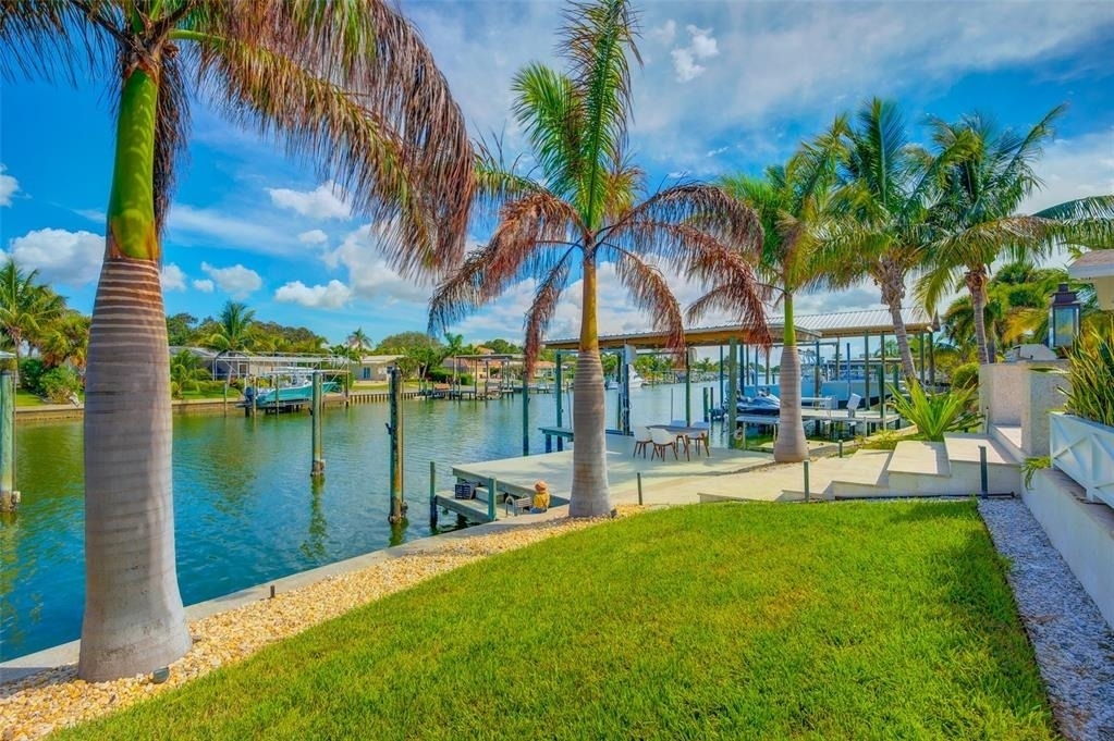 807 Snug Island - Photo 28