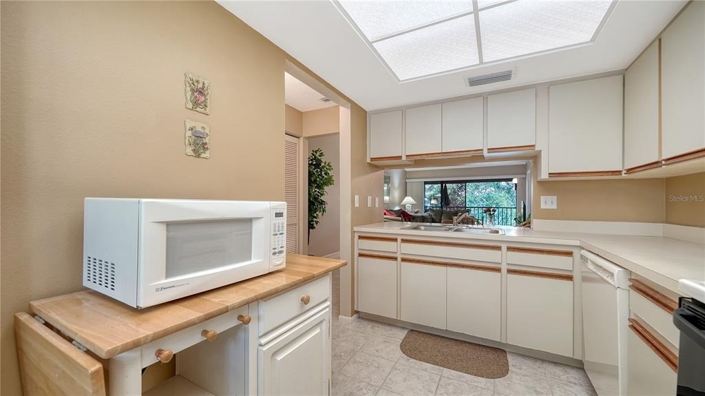 5649 Summer Side Lane - Photo 16