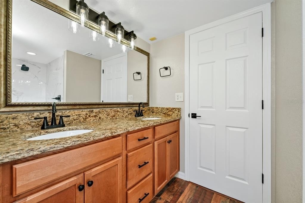 2954 Sadina Street - Photo 45