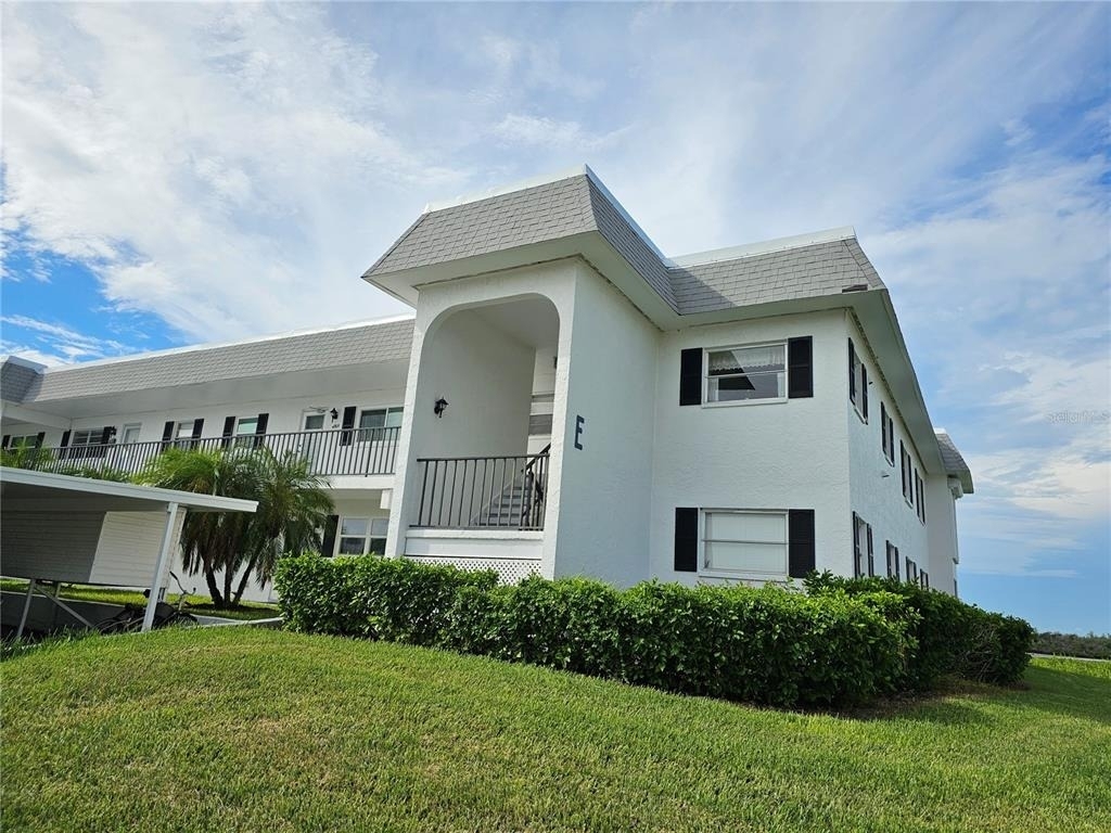 4765 Independence Drive - Photo 4