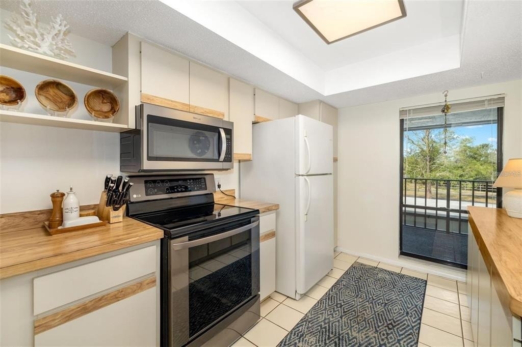 7201 Curtiss Avenue - Photo 9