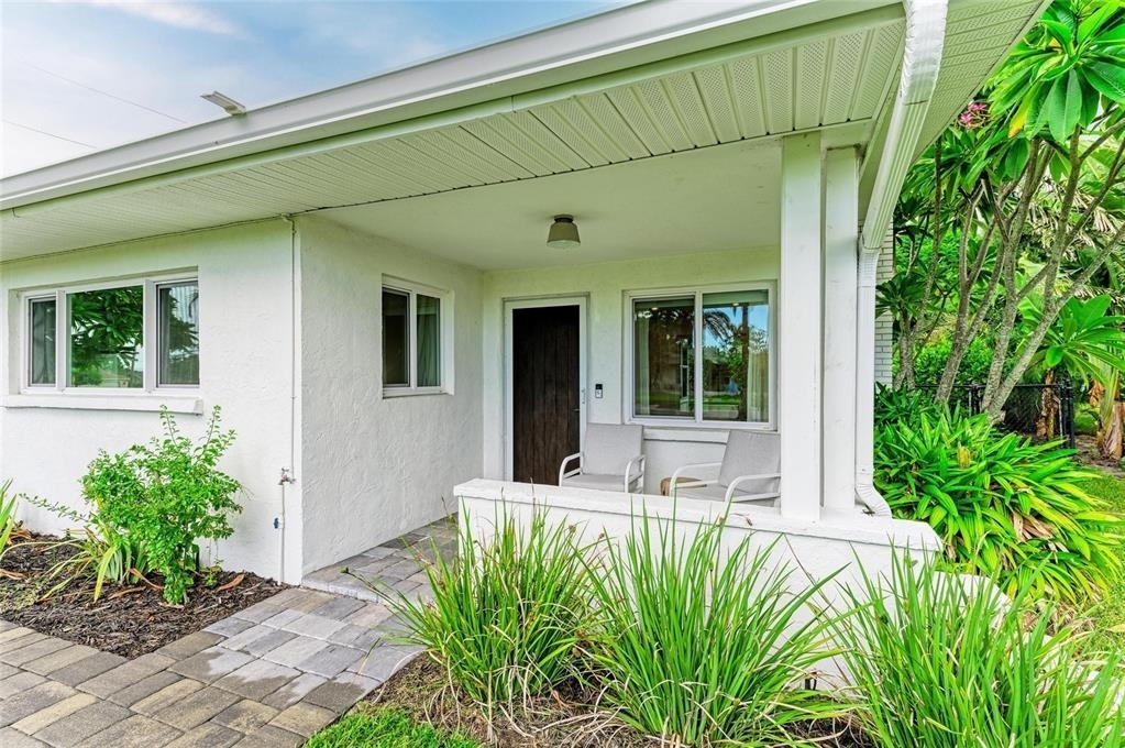 302 San Marco Drive - Photo 2