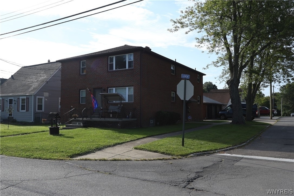 105 Fernald Avenue - Photo 4