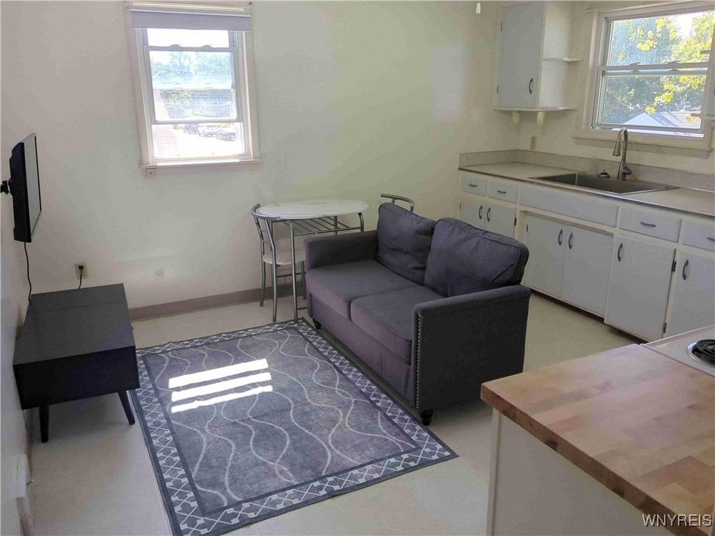105 Fernald Avenue - Photo 1