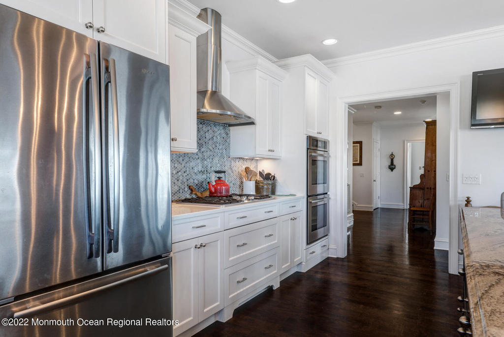 306 Old Bridge Street - Photo 14