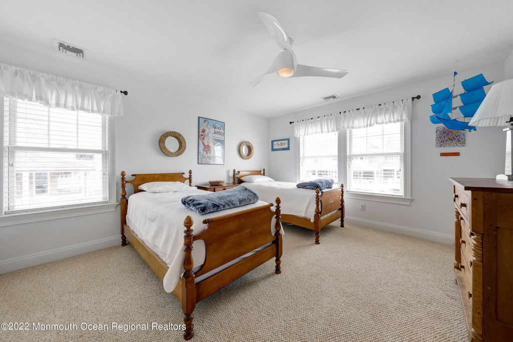306 Old Bridge Street - Photo 16