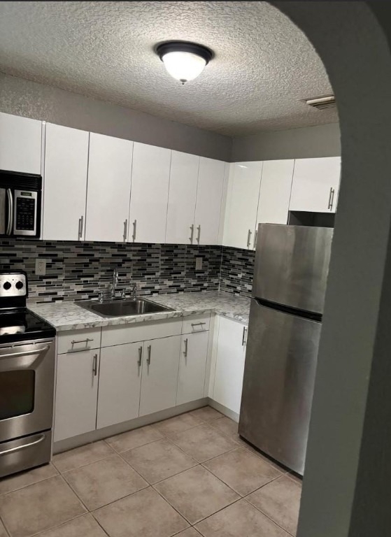 407 Se 3rd Avenue - Photo 1