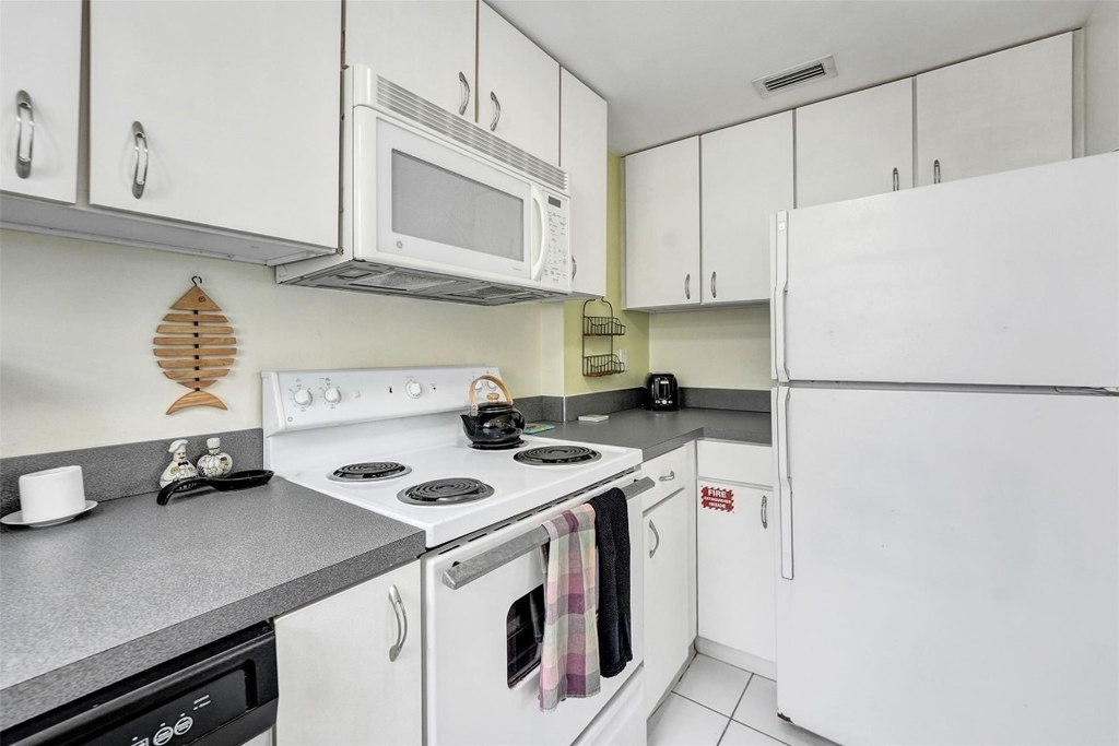 341 N Birch Road - Photo 15