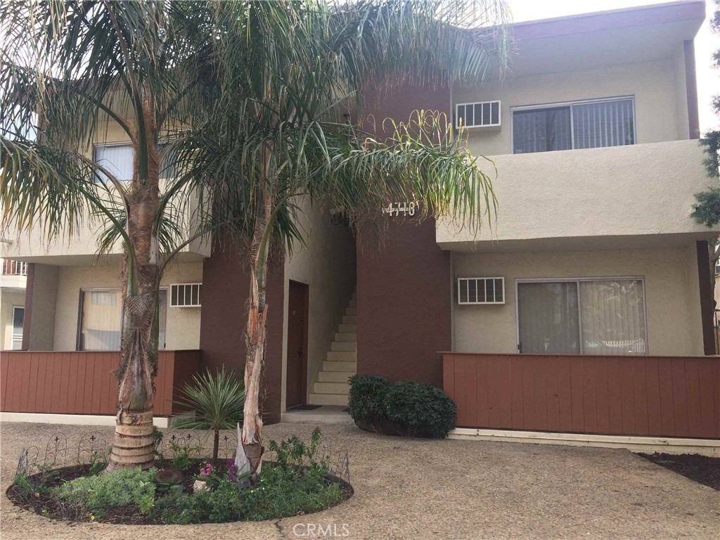 14718 Magnolia Boulevard W - Photo 0