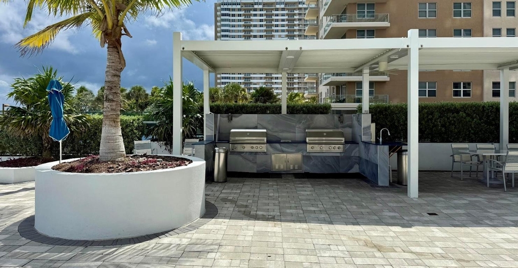 1890 S Ocean Drive - Photo 26