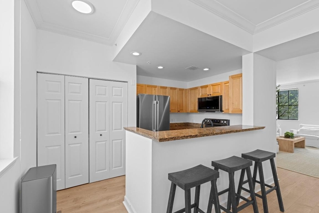 687 Hibiscus Street - Photo 9