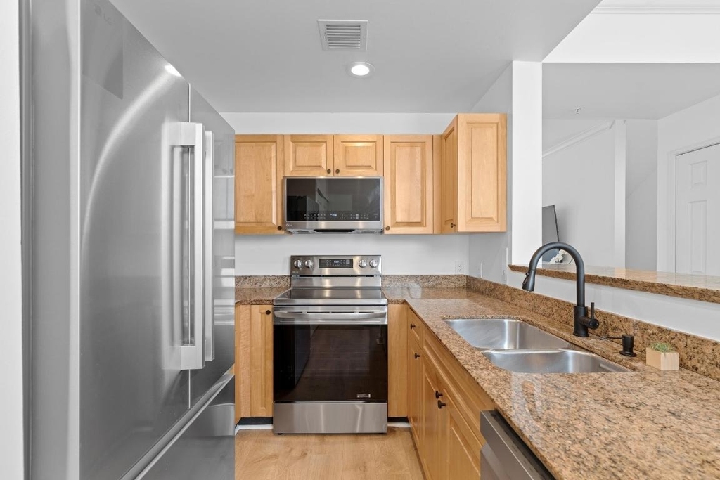687 Hibiscus Street - Photo 11