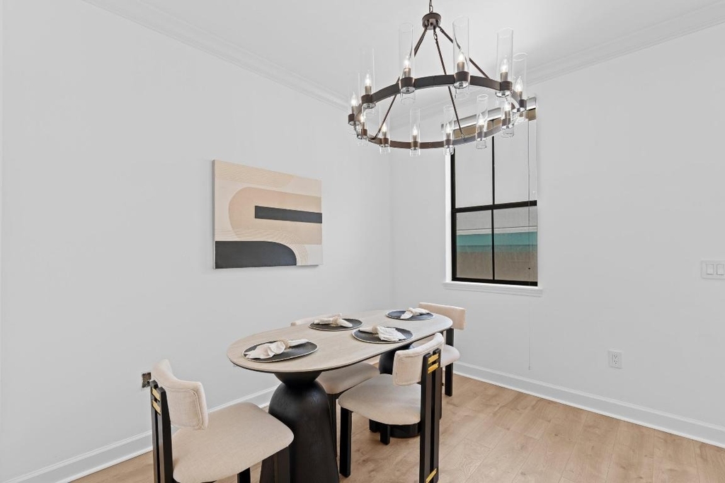 687 Hibiscus Street - Photo 8