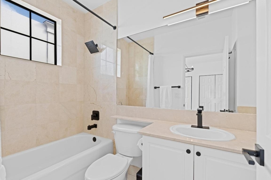687 Hibiscus Street - Photo 25