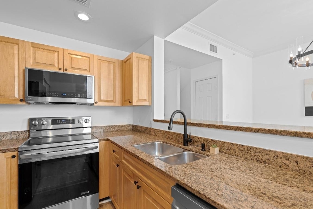 687 Hibiscus Street - Photo 10