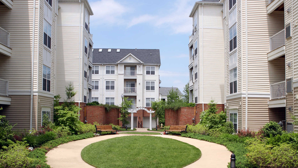 5000 Eisenhower Avenue - Photo 3