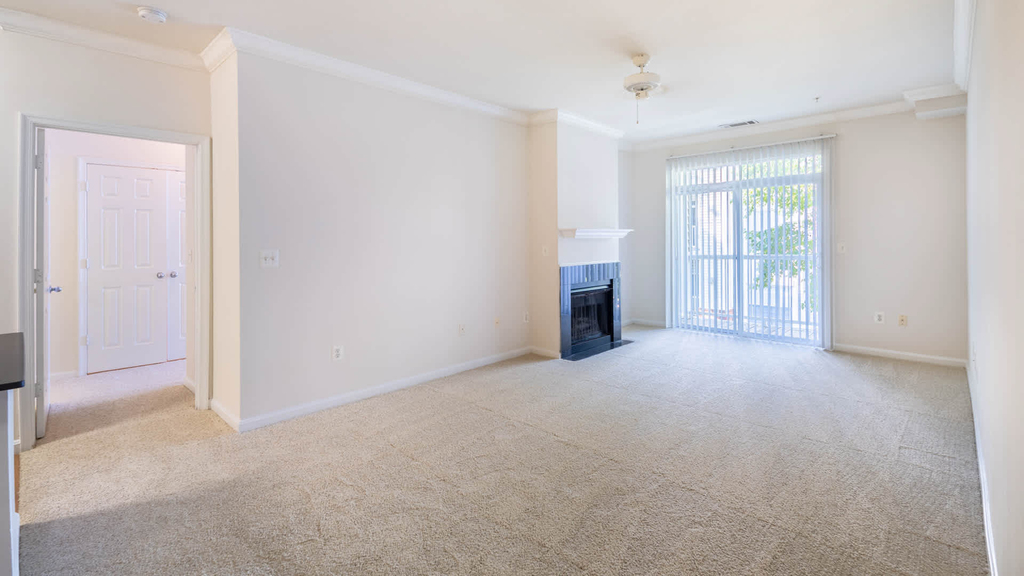 5000 Eisenhower Avenue - Photo 8