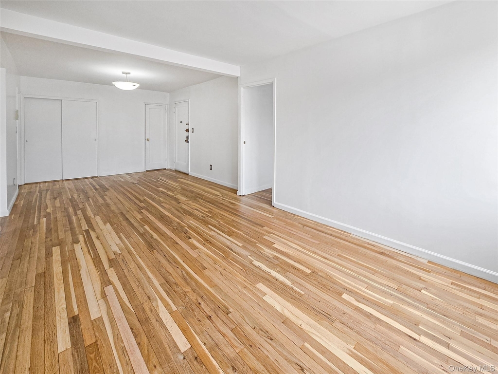 138-33 Jewel Ave - Photo 5